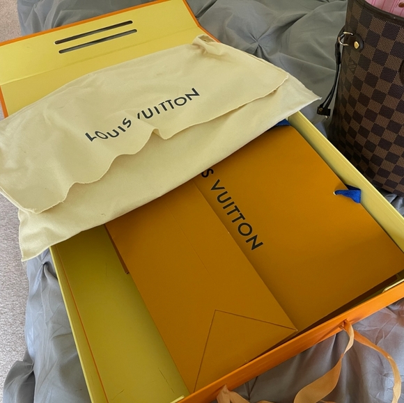 Authentic Louis Vuitton Damier Neverfull MM Leather Brown Tote Bag - Picture 6 of 12